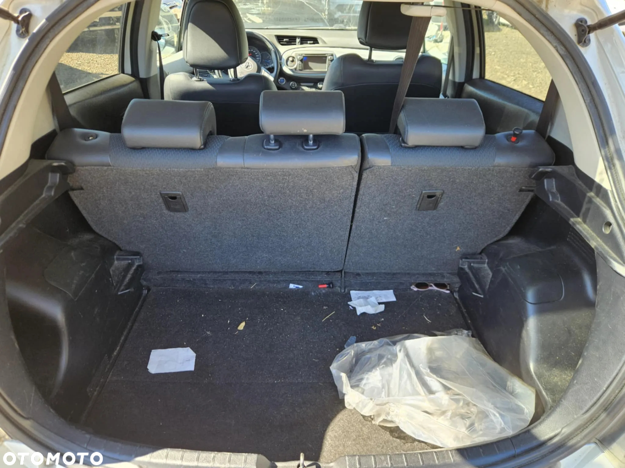 Toyota Yaris Hybrid 1.5 VVT-i Edition-S - 14