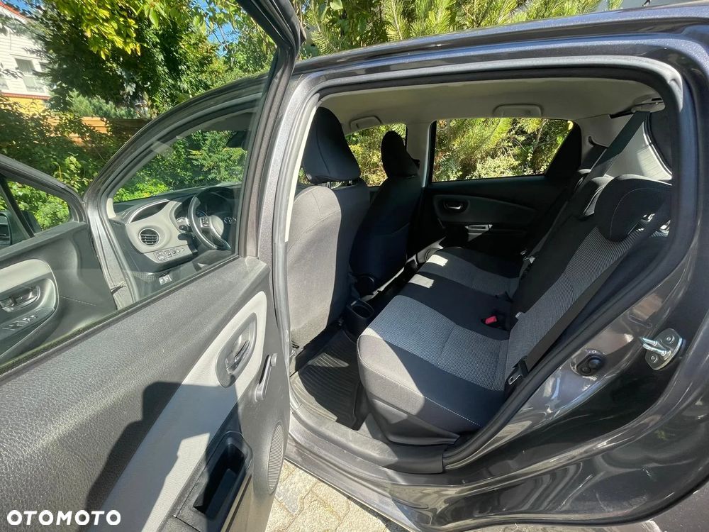 Toyota Yaris Hybrid 100 Premium EU6 - 17