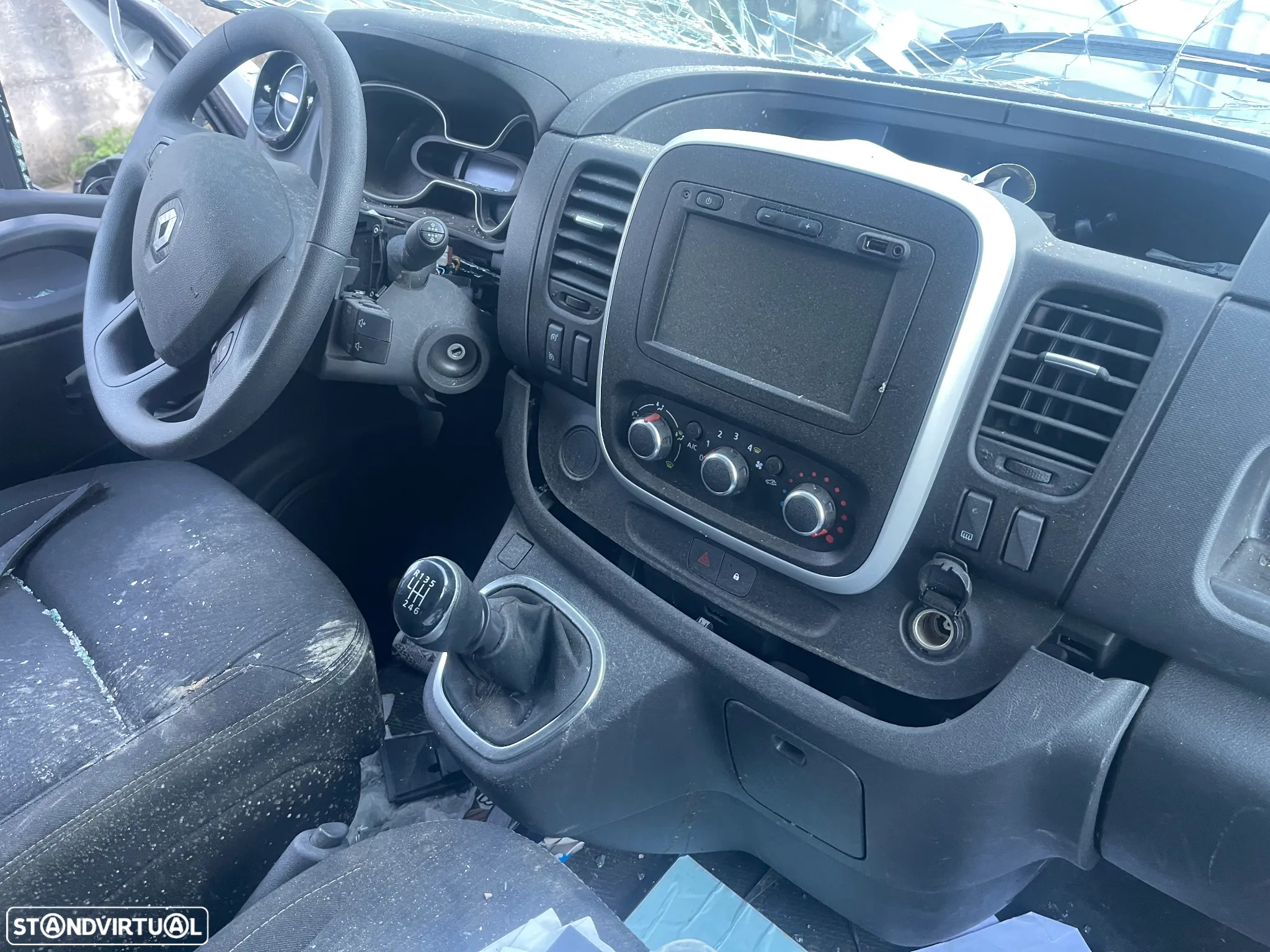 RENAULT TRAFIC 2.0 BLUE DCI FASE III 2021 PARA PEÇAS - 4
