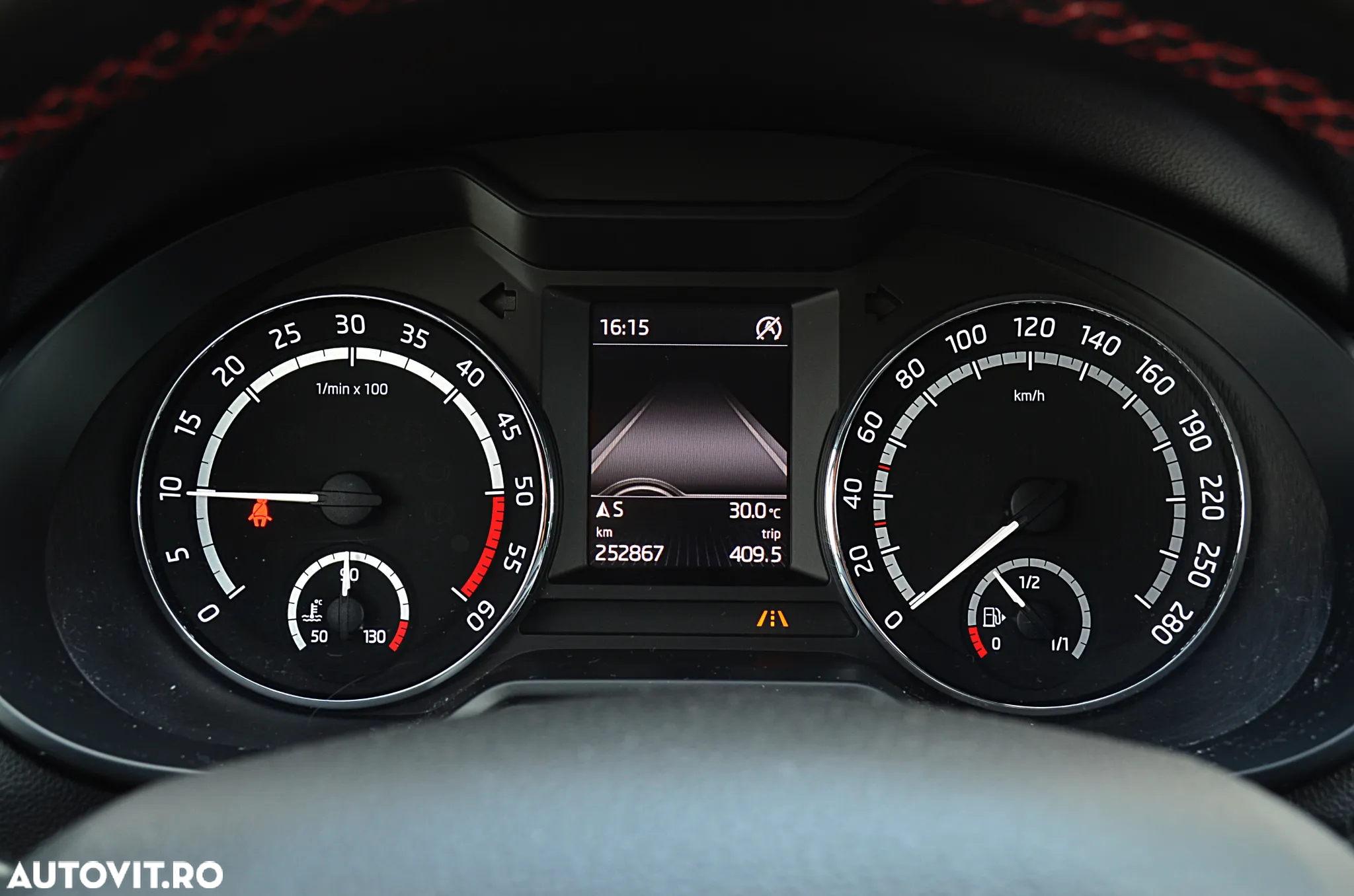 Skoda Octavia Combi 2.0 TDI DSG RS - 12