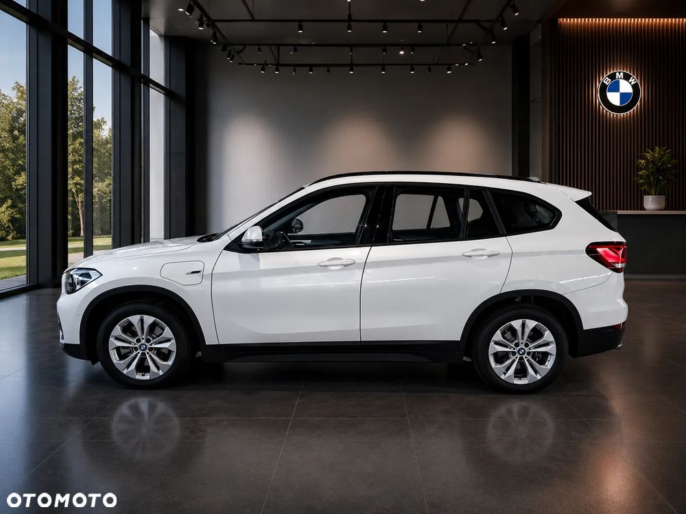 BMW X1 xDrive25e Advantage - 4