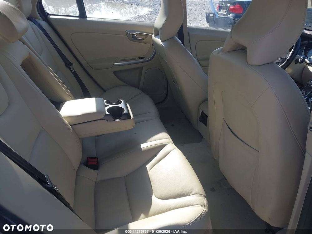 Volvo S60 - 20