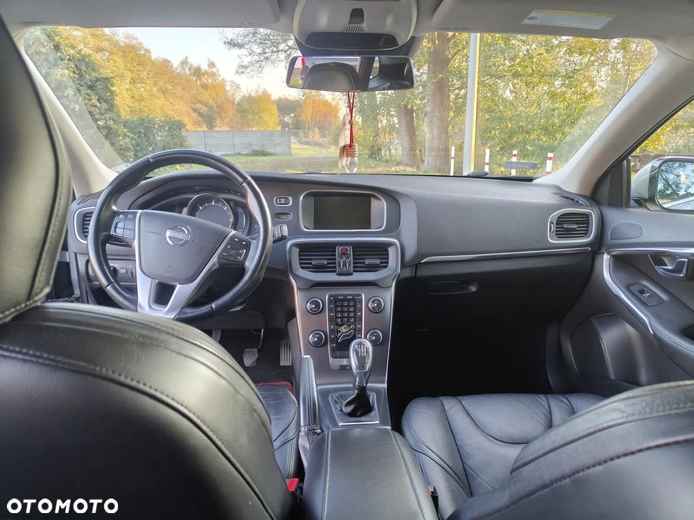 Volvo V40 D2 Momentum - 7