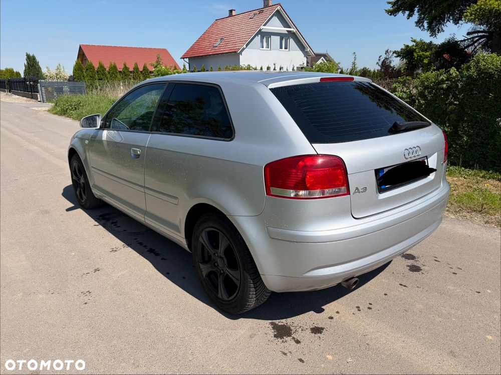 Audi A3 3-drzwiowe 1.6 Attraction - 7