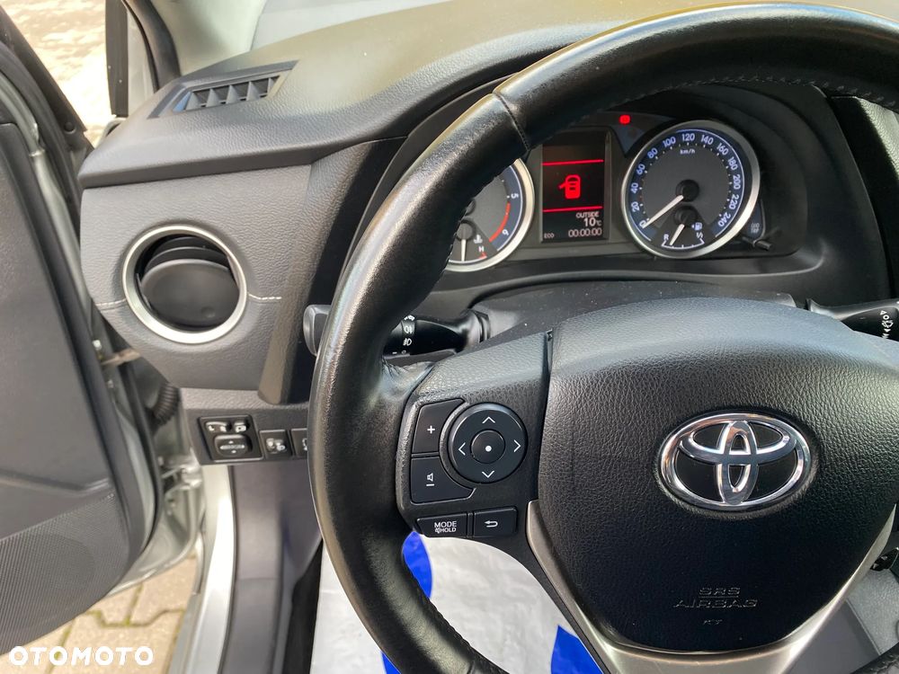 Toyota Auris 2.0 D-4D Executive - 20