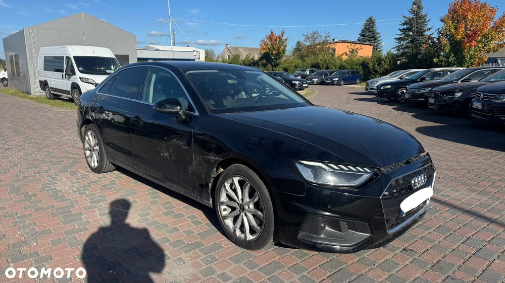 Audi A4 Limousine - 1