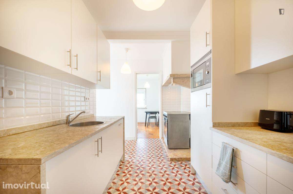 Quarto - localizado em Alameda Lisbon - Grande imagem: 5/23