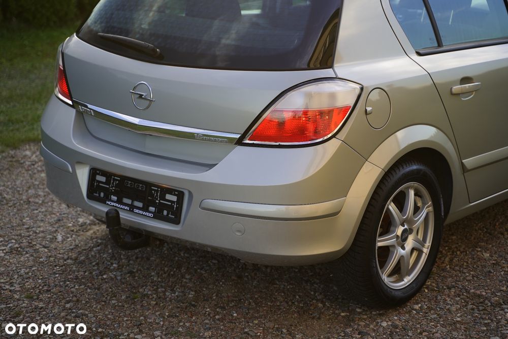 Opel Astra 1.6 - 18