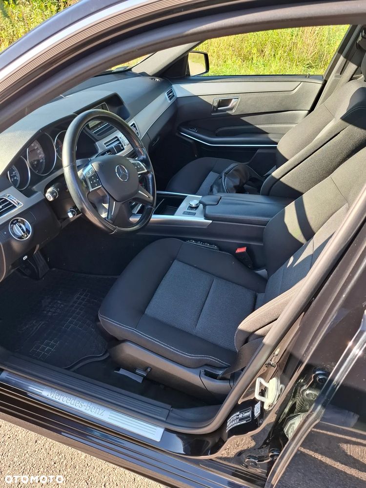 Mercedes-Benz Klasa E 220 BlueTEC 9G-TRONIC Elegance - 11