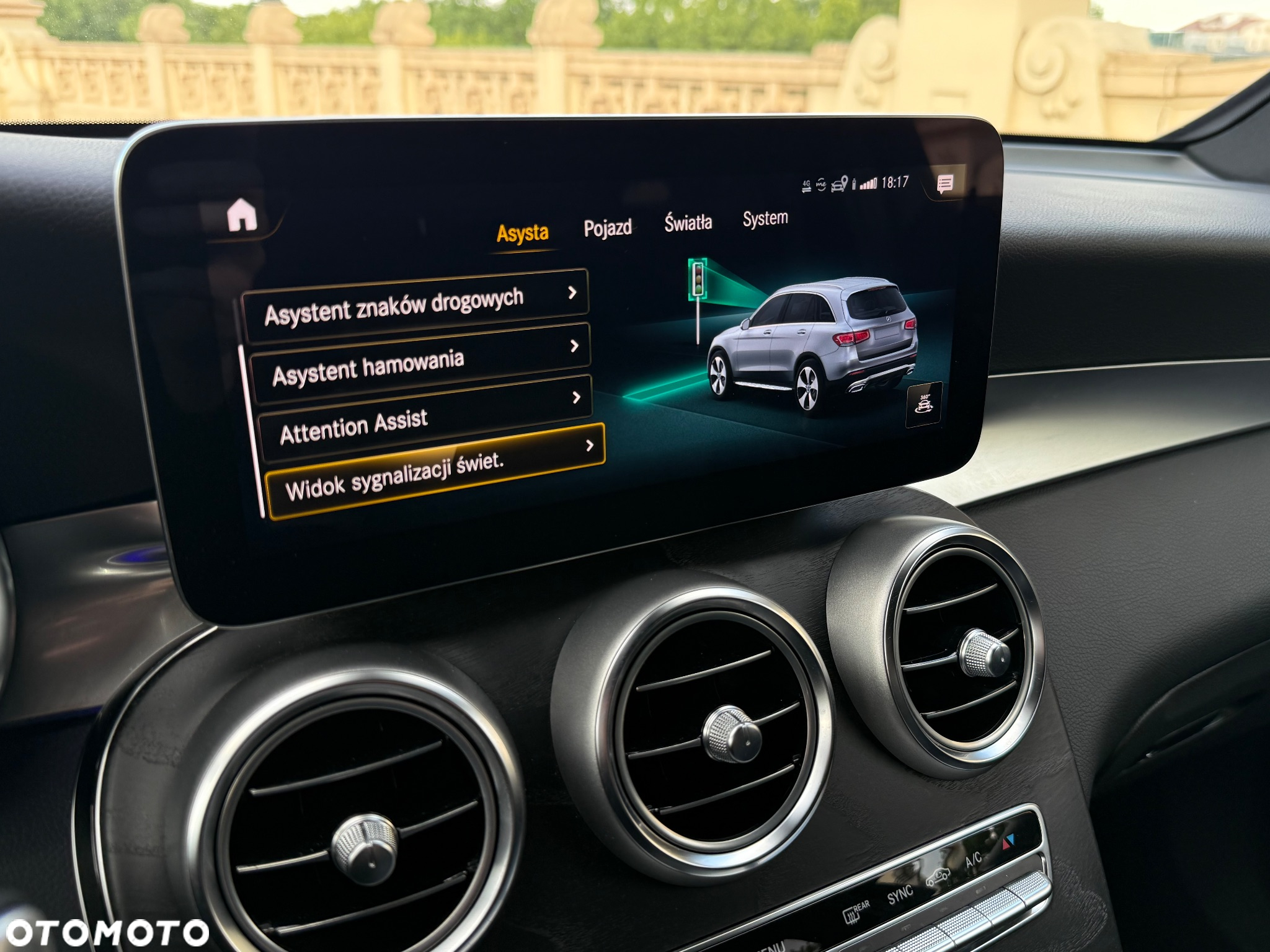 Mercedes-Benz GLC 220 d 4Matic 9G-TRONIC AMG Line - 28