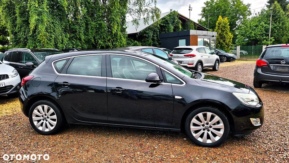 Opel Astra 1.4 T Cosmo - 10