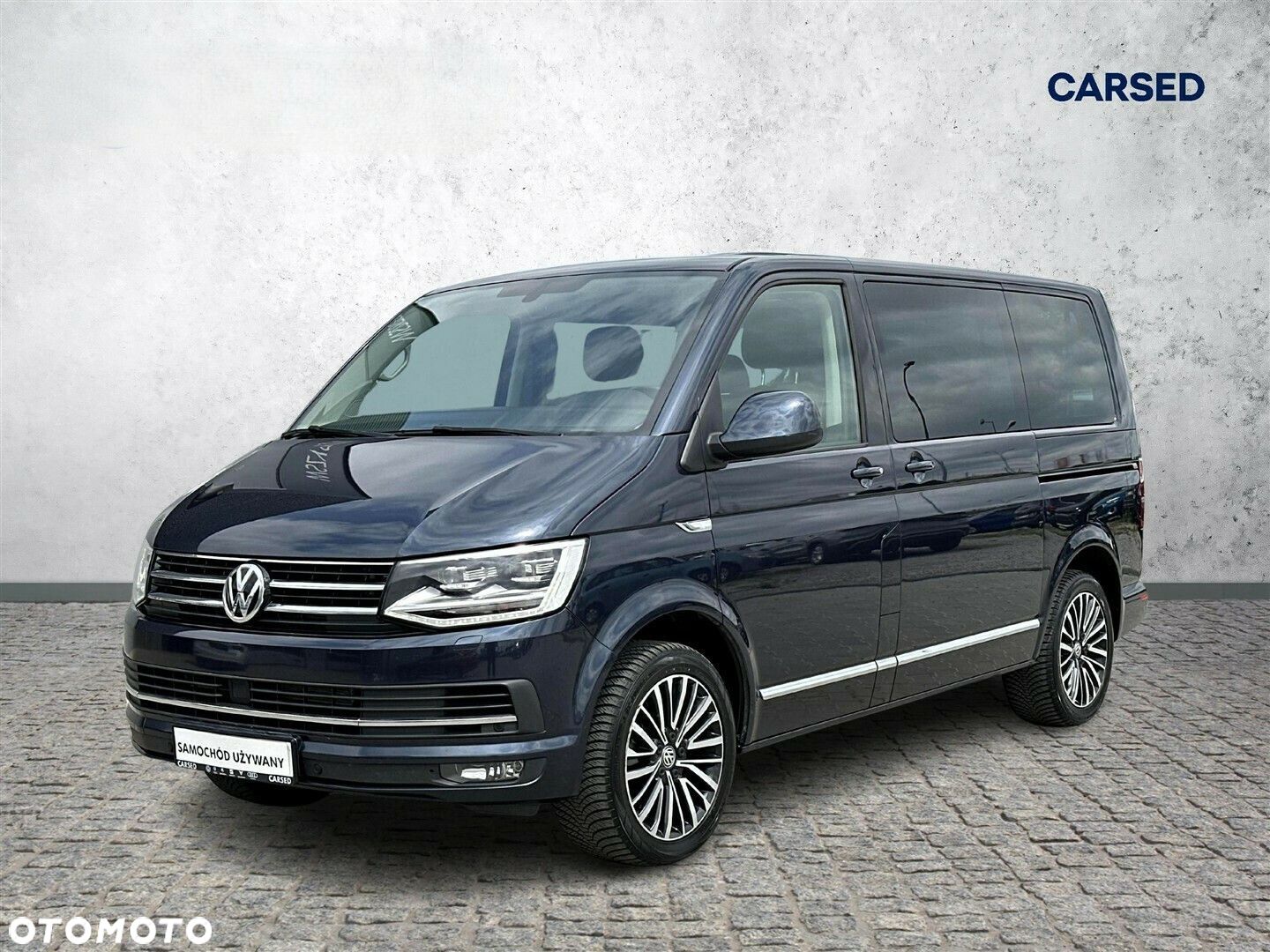Volkswagen Caravelle - 1