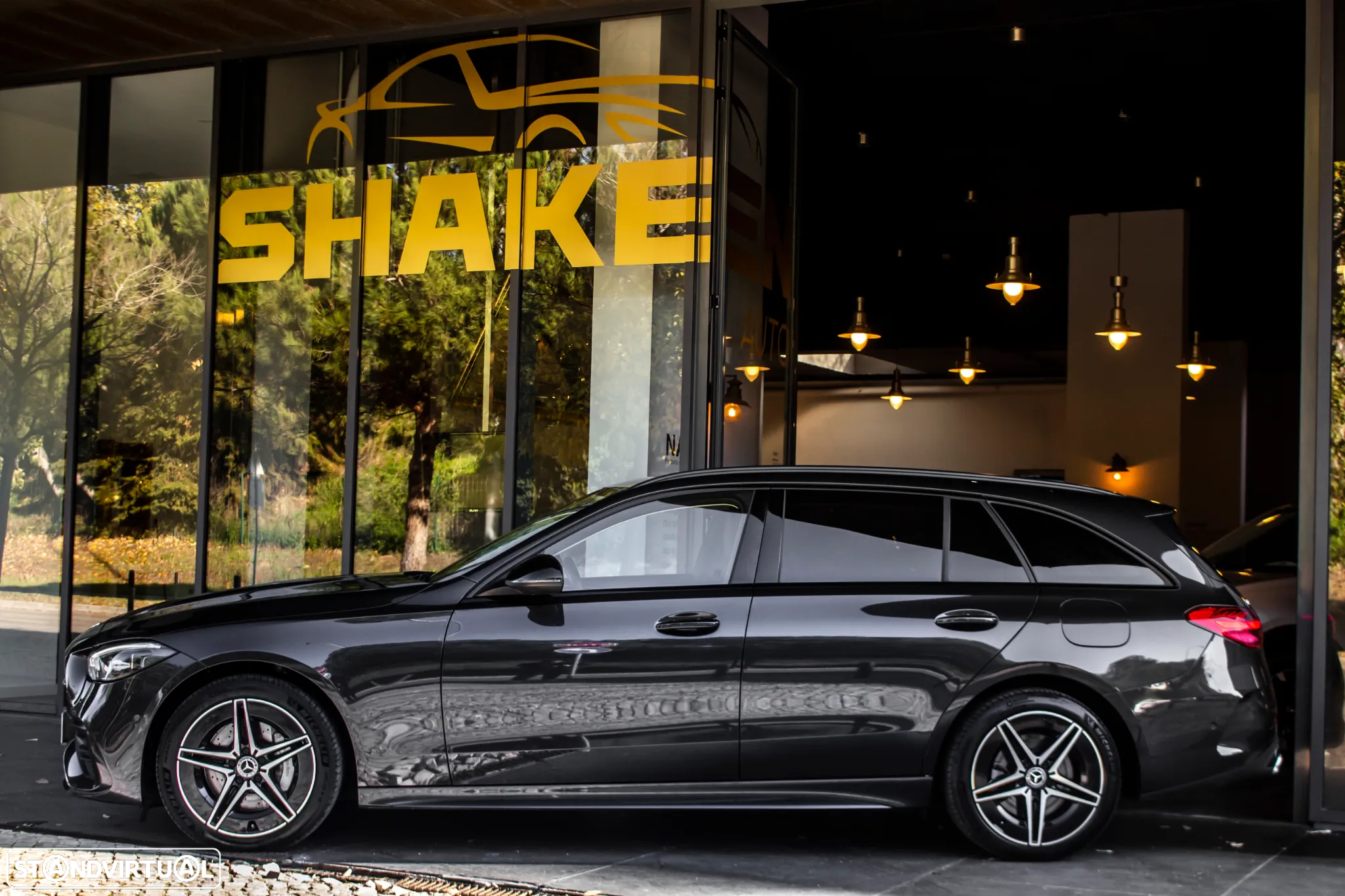 Mercedes-Benz C 300 e AMG Line - 2