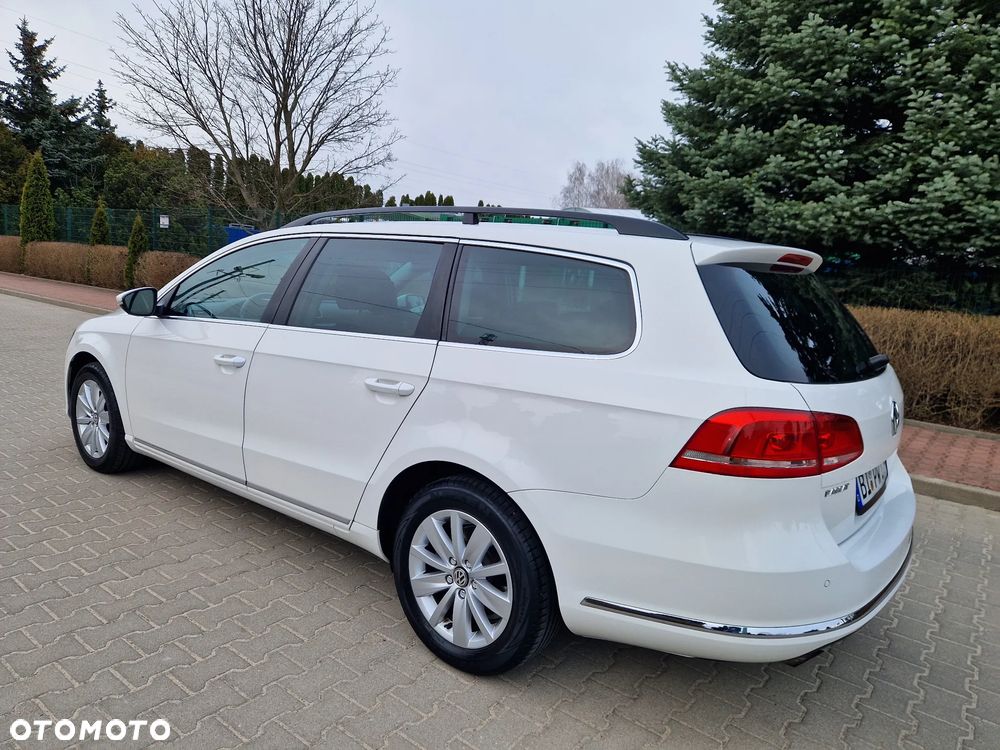 Volkswagen Passat - 19