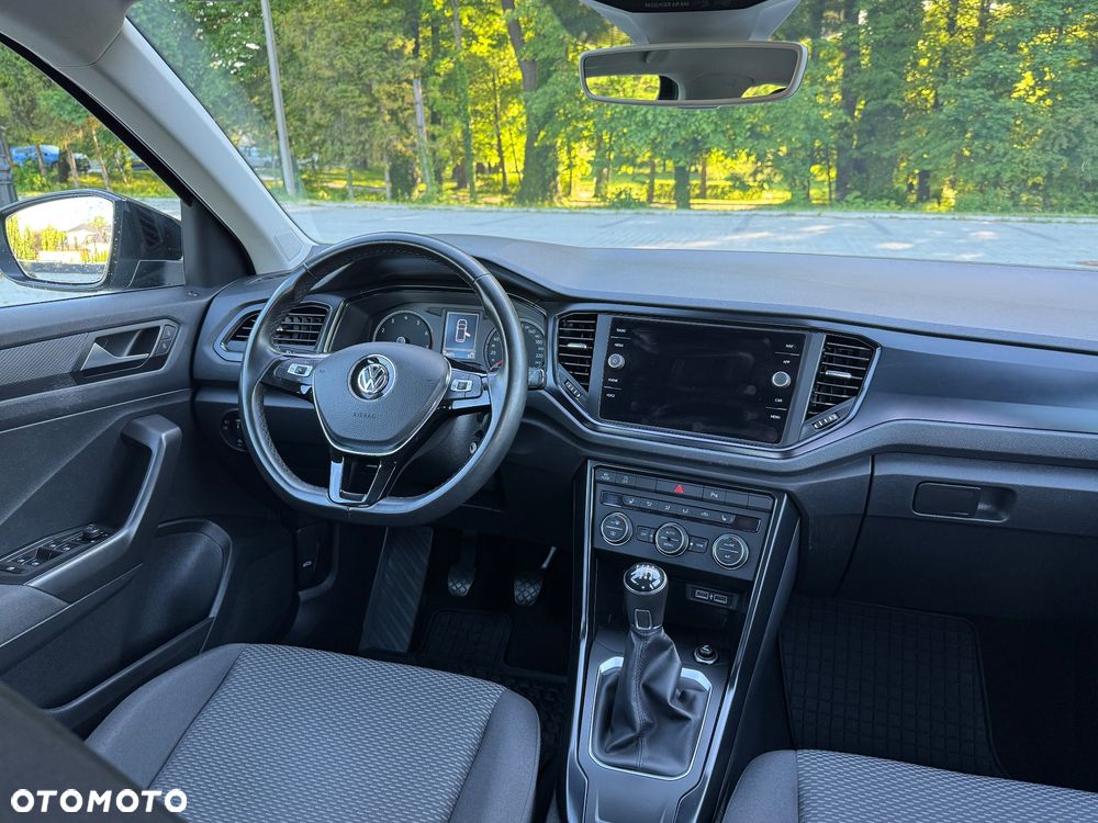 Volkswagen T-Roc - 10