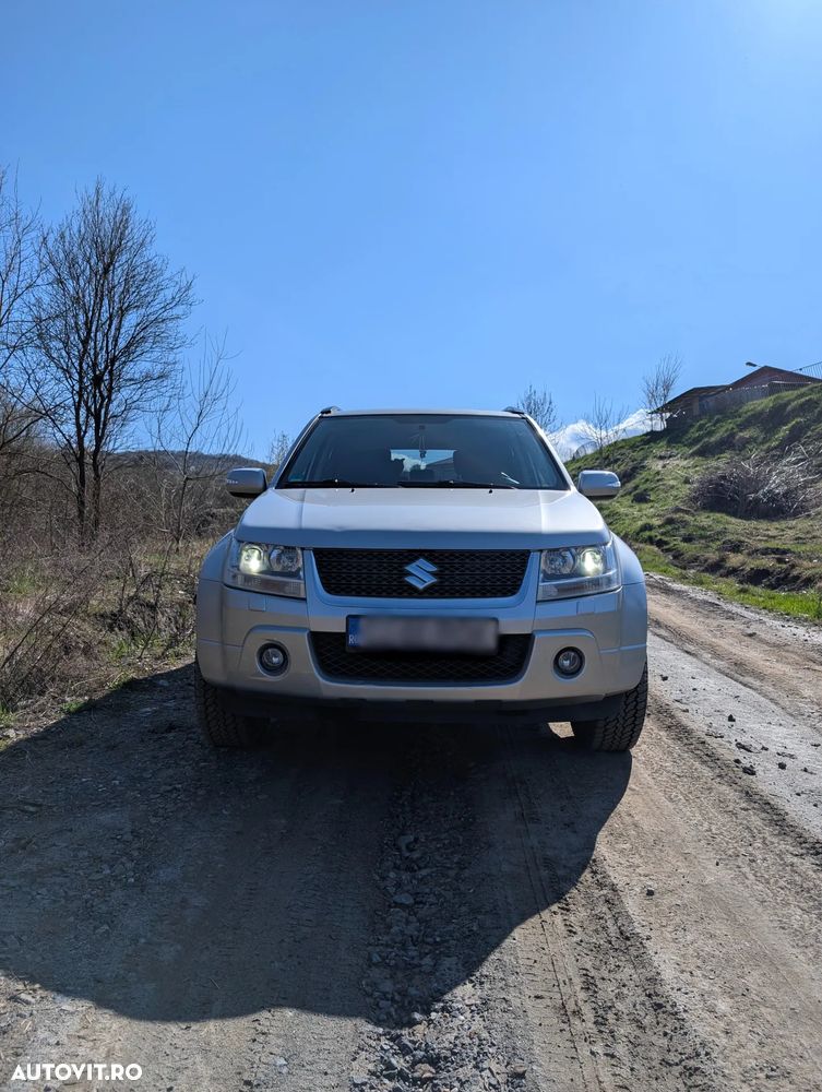 Suzuki Grand Vitara 1.9 DDiS Comfort DPF Limited - 4