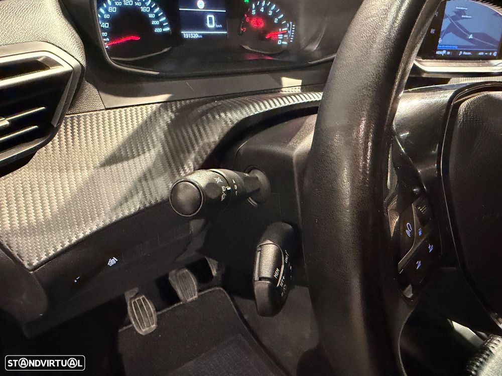 Peugeot 2008 1.5 BlueHDi Style - 38