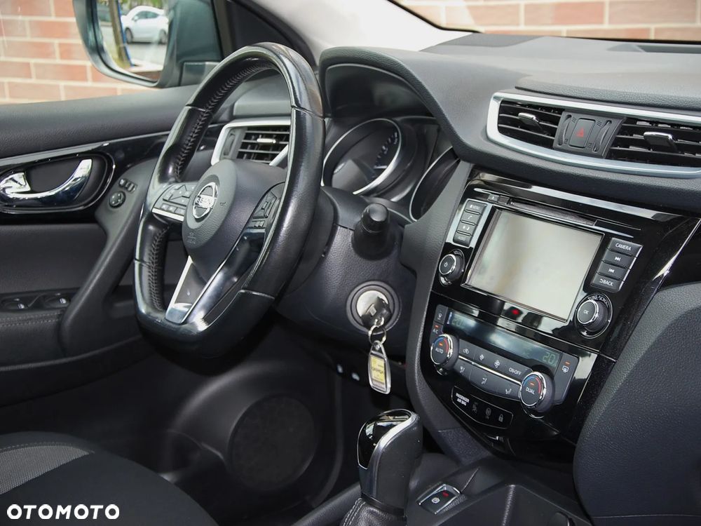 Nissan Qashqai 1.3 DIG-T Acenta DCT - 38