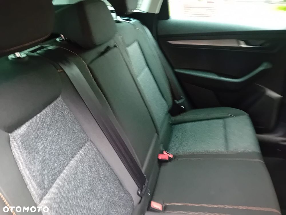 Skoda Karoq 2.0 TDI SCR Clever - 33