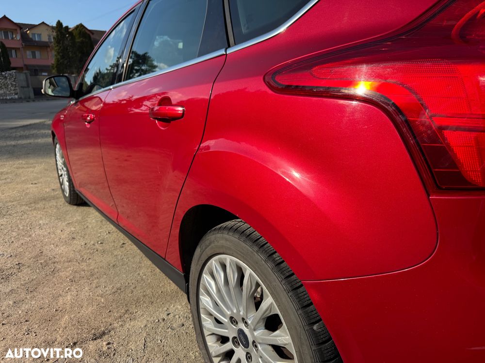 Ford Focus 1.6 TDCI DPF Champions Edition - 32