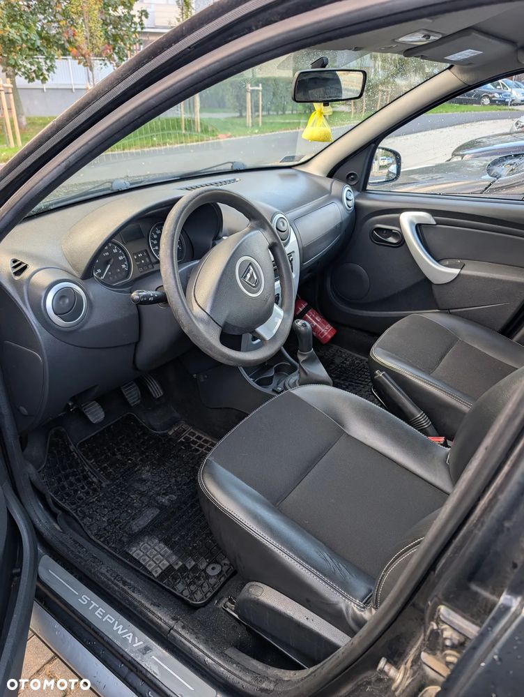 Dacia Sandero Stepway2 1.6 - 14