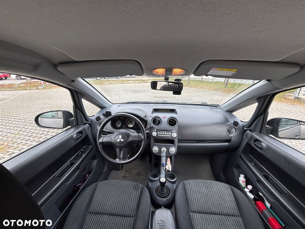 Mitsubishi Colt 1.3 Inform - 12