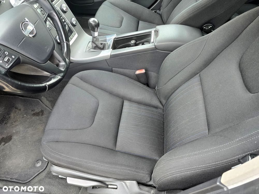Volvo S60 D2 Summum - 5