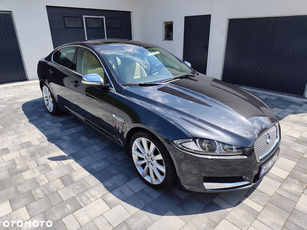 Jaguar XF 3.0 V6 S Luxury - 11