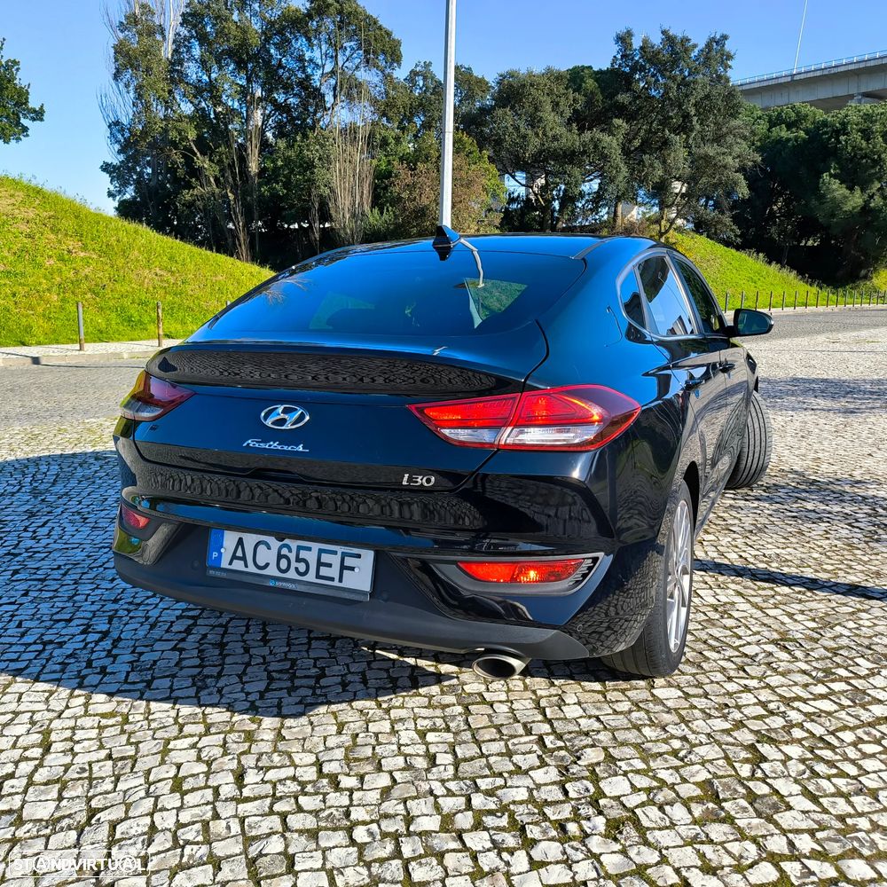 Hyundai i30 Fastback - 3