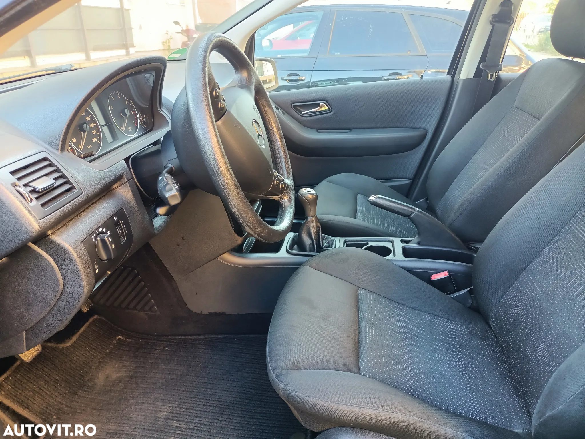 Mercedes-Benz A 160 BlueEFFICIENCY - 21