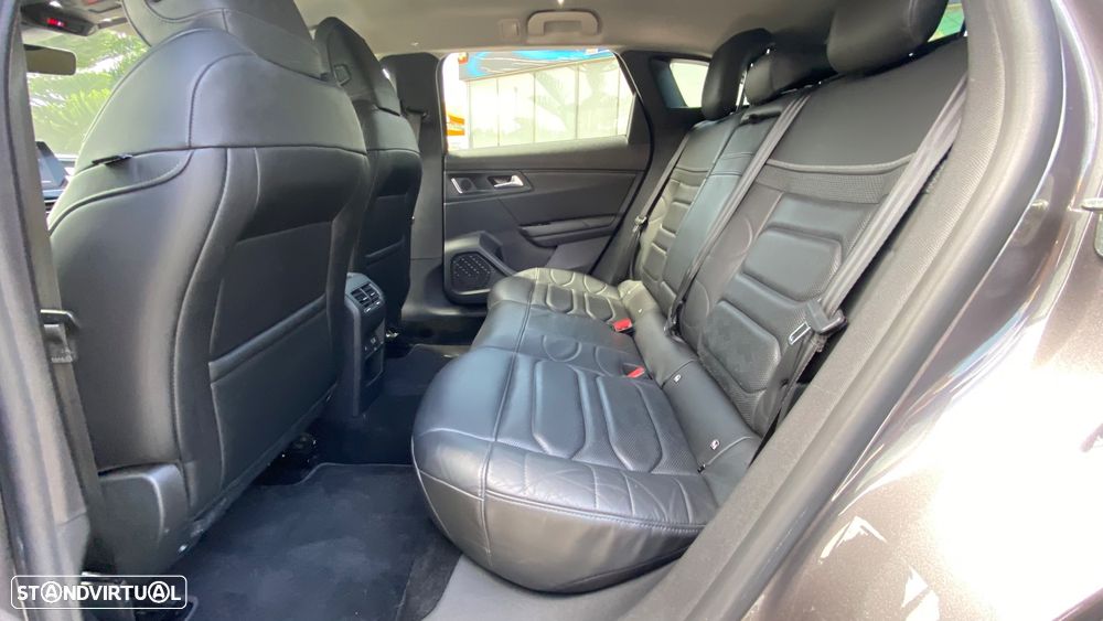 Citroën C5 X 1.6 Hybrid Shine e-EAT8 - 24