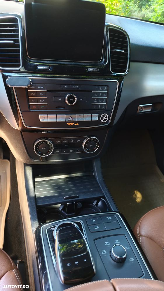 Mercedes-Benz GLE - 11