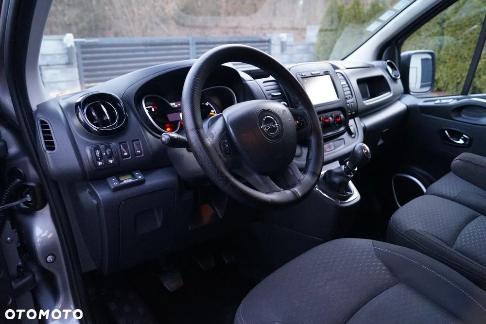 Opel Vivaro - 21