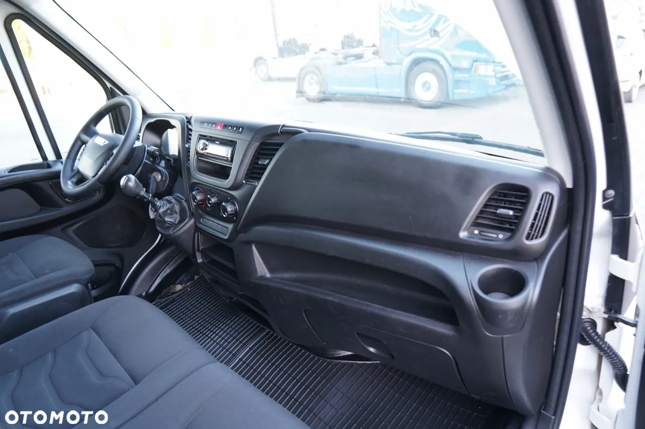 Iveco DAILY 35-150 / BRYGADOWKA / WYWROTKA – 2,4 M / BLIŹNIAK / SKRZYNIA NARZĘDZIOWA / SPROWADZONY / PO KONTRAKCIE SERWISOWYM - 31