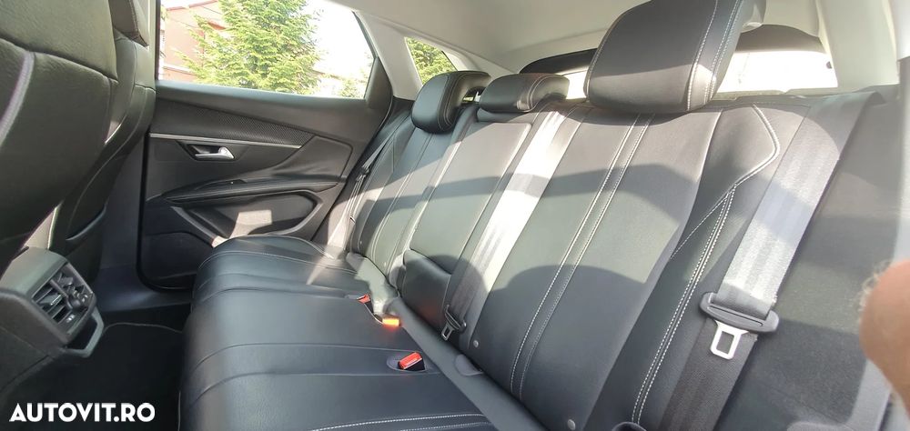 Peugeot 3008 PureTech 130 Stop & Start GPF EAT8 Active Business-Paket - 34