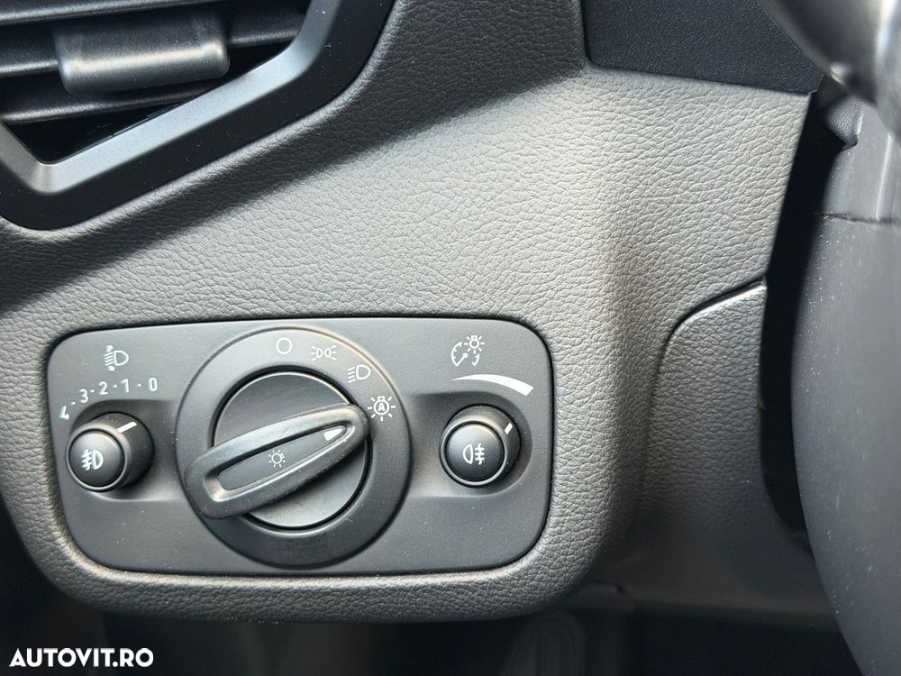 Ford Kuga 1.5 EcoBoost TITANIUM - 35