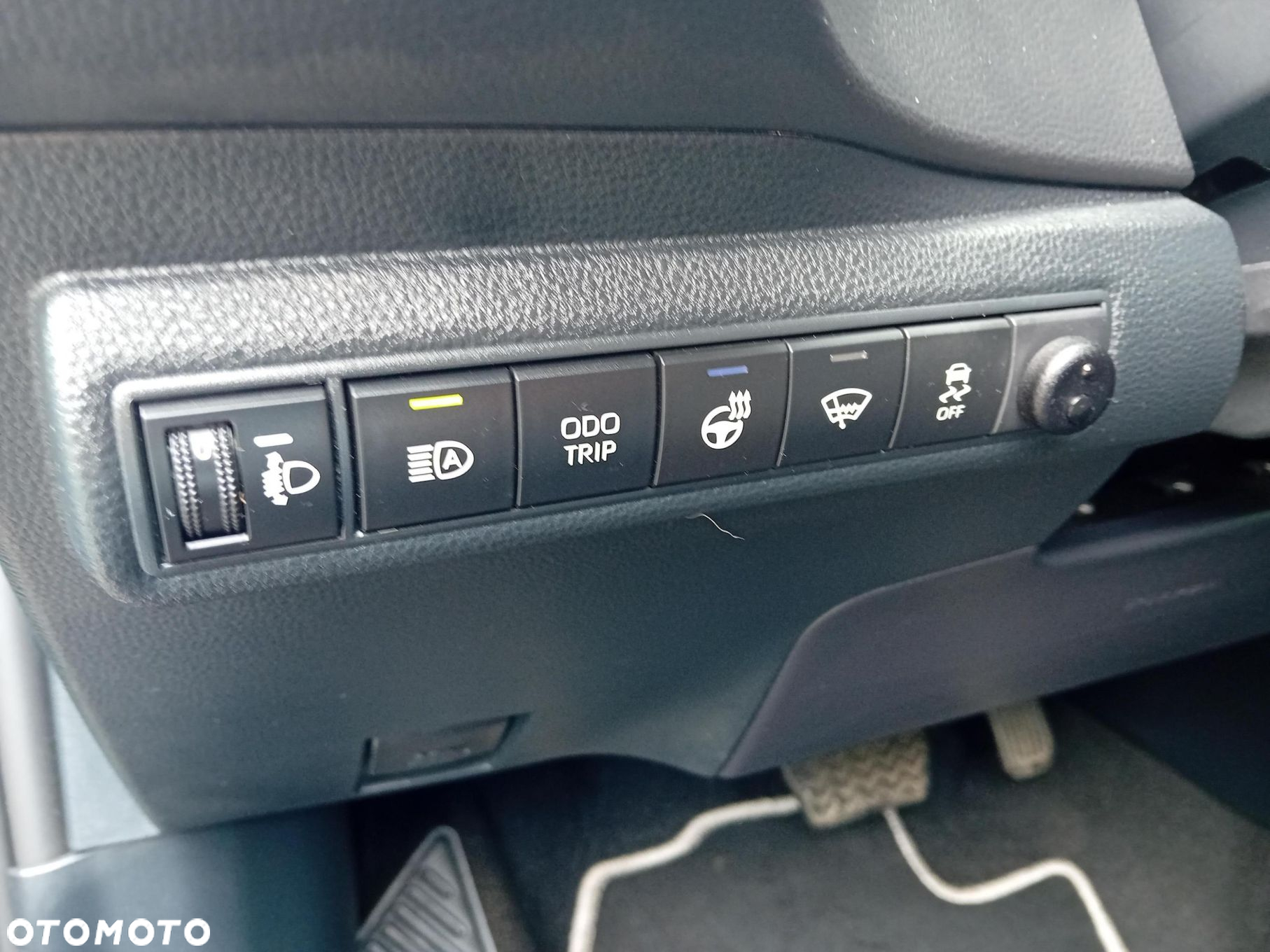 Toyota Corolla - 23