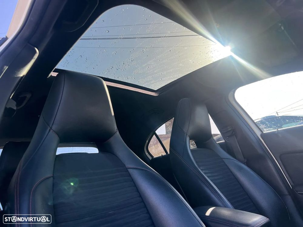 Mercedes-Benz A 180 CDI AMG Line - 16