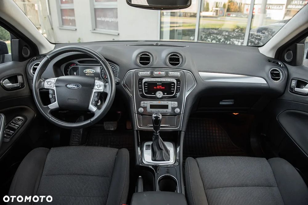 Ford Mondeo - 22