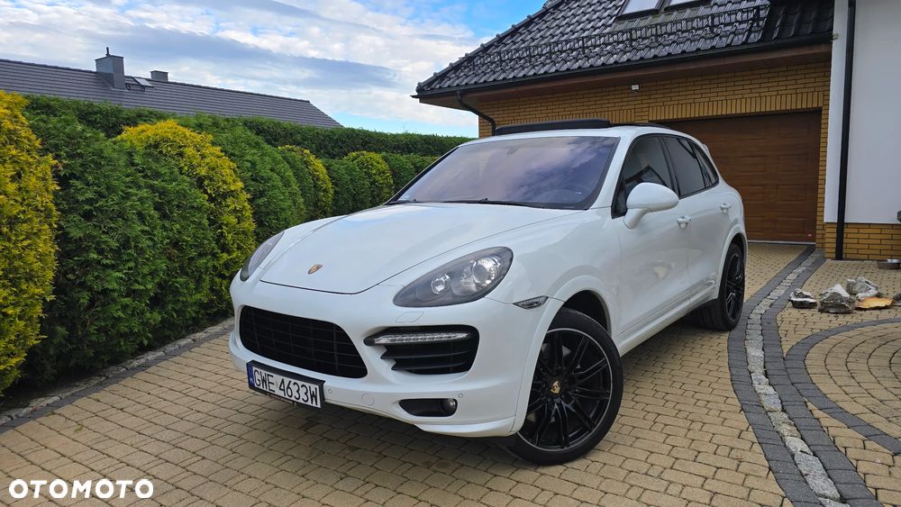 Porsche Cayenne Turbo - 9