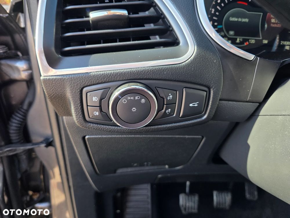 Ford S-Max 2.0 TDCi Titanium - 17