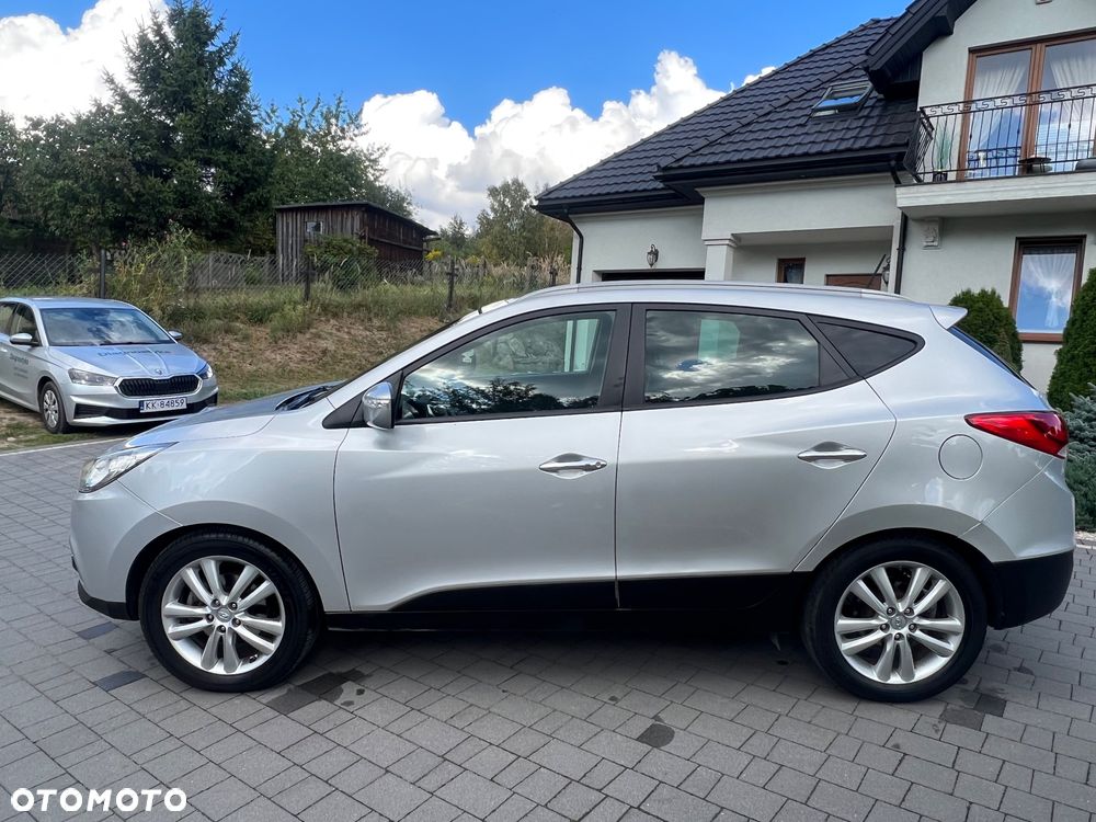 Hyundai ix35 2.0 CRDi 4WD Fifa World Cup Gold Edition - 6