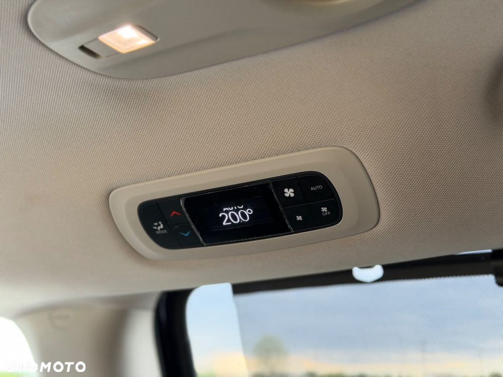 Chrysler Pacifica - 18