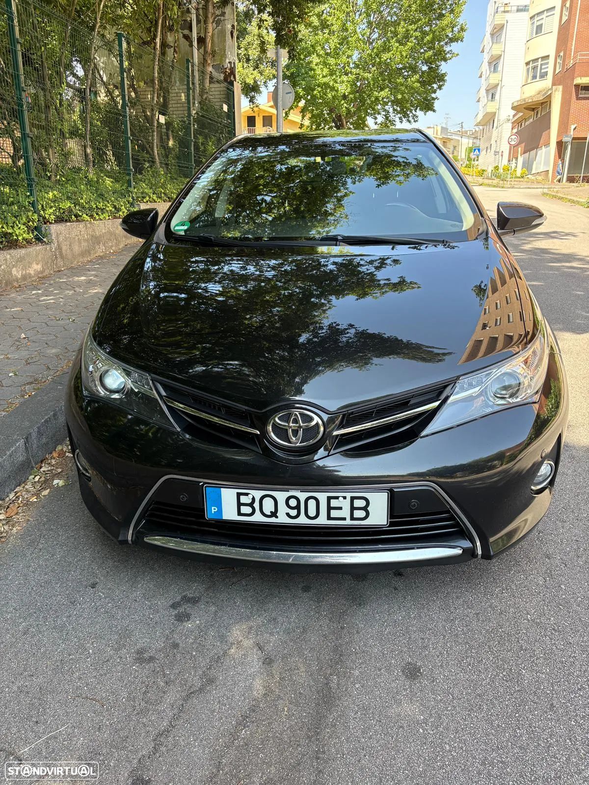 Toyota Auris 1.4 D-4D Com. +P.Sport+Navi - 1