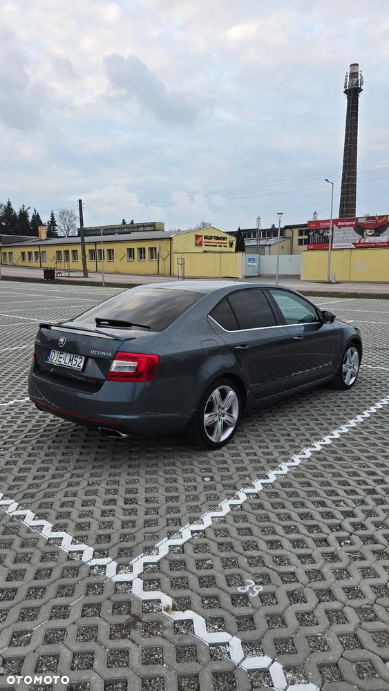 Skoda Octavia 2.0 TSI RS - 5
