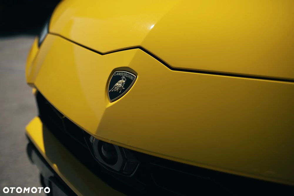 Lamborghini Urus Standard - 7