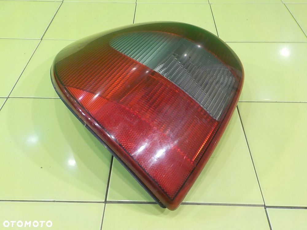 CHRYSLER GRAND VOYAGER IV LIFT 2.8 CRD AUT 07r 5D lampa lewa tyl 153671 - 3