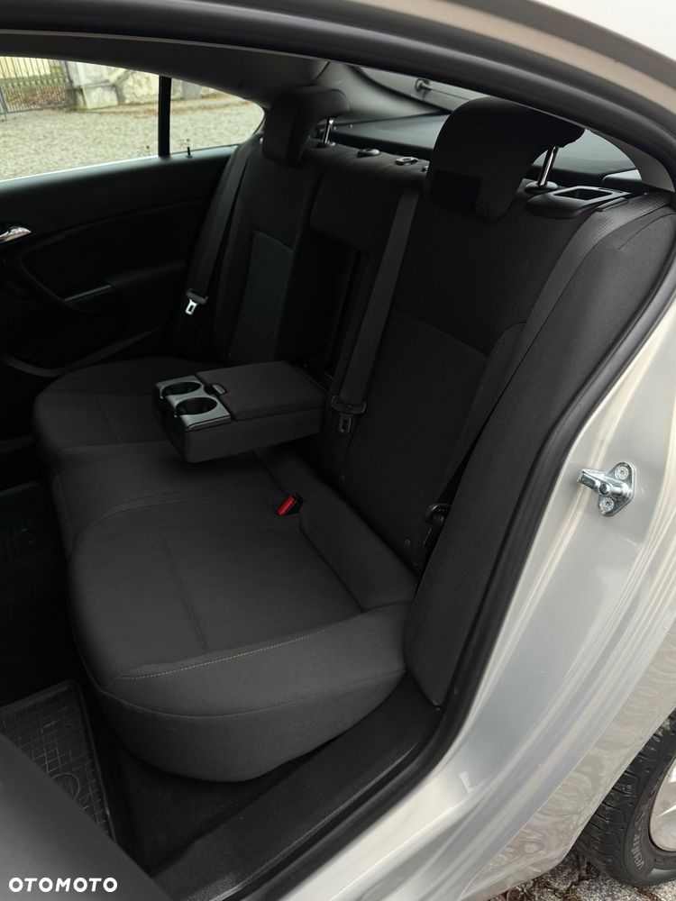 Opel Insignia 1.6 Design Edition - 35