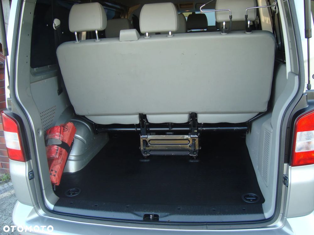Volkswagen Transporter Caravelle Kurz Trendline - 32