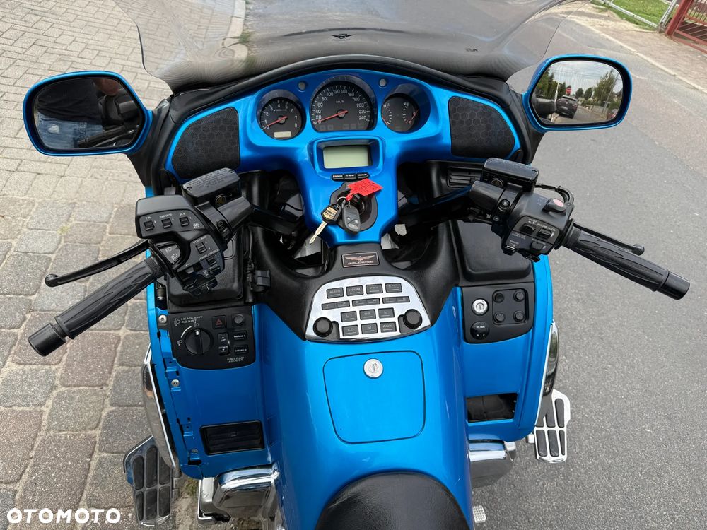 Honda GL - 10